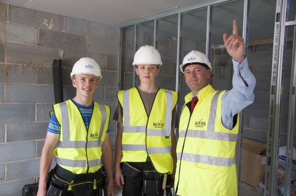 New apprentices lay foundations with home builder